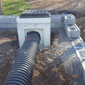 Mountainside 24 basin